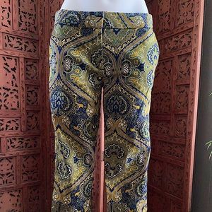 Tommy Hilfiger paisley clam diggers/capri pants.